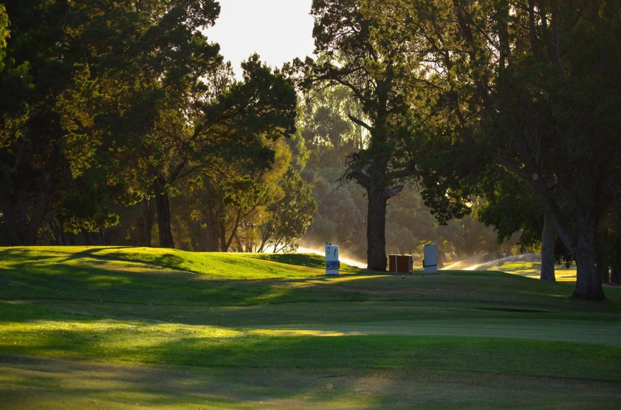 Renmark Country Club Exteriér fotografie